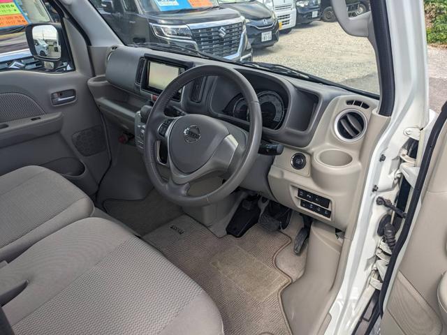 ＮＶ１００クリッパーリオ Ｇ４ＷＤ　メモリーナビ　／両側パワードア　衝突軽減ブレーキ　新車保証書　コーナーセンサー　レーン逸脱警報　ＴＶ　ドラレコ　リアヒーター　純正１４ＡＷ　ターボ　ハイルーフ　ＵＳＢ入力　オートステップ　革巻ハンドル　ＥＴＣ　ＨＩＤヘッドライト　フォグ　ＤＶＤ（12枚目）