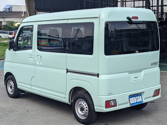 ハイゼットカーゴ ＤＸ　衝突軽減ブレーキ　／コーナーセンサー　ドラレコ　ＥＴＣ　レーン逸脱警報　新車保証書　ハイルーフ　アイドリングストップ　オートライト　キーレス　Ｐ／Ｗ　４人乗　集中ドアロック　フルフラットシート　ヘッドコンソール　光軸調整ライト　ＡＢＳ　盗難防止装置（8枚目）