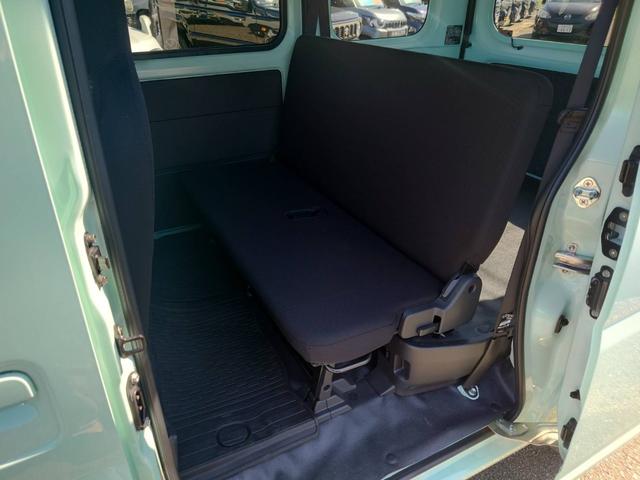 ハイゼットカーゴ ＤＸ　衝突軽減ブレーキ　／コーナーセンサー　ドラレコ　ＥＴＣ　レーン逸脱警報　新車保証書　ハイルーフ　アイドリングストップ　オートライト　キーレス　Ｐ／Ｗ　４人乗　集中ドアロック　フルフラットシート　ヘッドコンソール　光軸調整ライト　ＡＢＳ　盗難防止装置（17枚目）