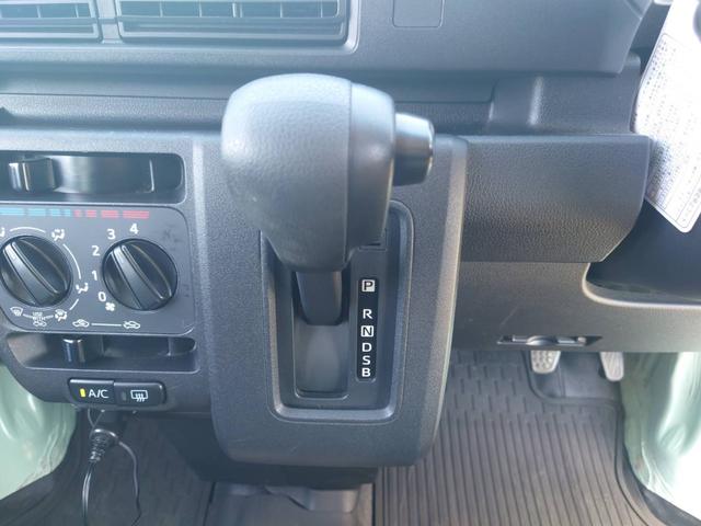 ハイゼットカーゴ ＤＸ　衝突軽減ブレーキ　／コーナーセンサー　ドラレコ　ＥＴＣ　レーン逸脱警報　新車保証書　ハイルーフ　アイドリングストップ　オートライト　キーレス　Ｐ／Ｗ　４人乗　集中ドアロック　フルフラットシート　ヘッドコンソール　光軸調整ライト　ＡＢＳ　盗難防止装置（53枚目）