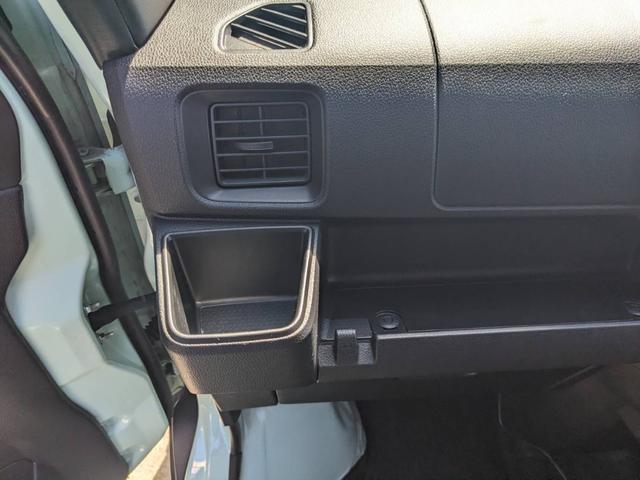 ハイゼットカーゴ ＤＸ　衝突軽減ブレーキ　／コーナーセンサー　ドラレコ　ＥＴＣ　レーン逸脱警報　新車保証書　ハイルーフ　アイドリングストップ　オートライト　キーレス　Ｐ／Ｗ　４人乗　集中ドアロック　フルフラットシート　ヘッドコンソール　光軸調整ライト　ＡＢＳ　盗難防止装置（66枚目）