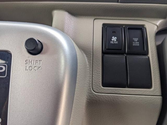 エブリイワゴン ＰＺターボスペシャル　ＳＤナビ　両側パワードア　衝突軽減装置　Ｂｌｕｅｔｏｏｔｈ　フルセグＴＶ　オートステップ　リアヒーター　純正１４ＡＷ　ＨＩＤヘッドライト　フォグライト　オートライト　ステリモ　スマートキー　盗難防止装置　電格ミラー　純正フルエアロ　ＤＶＤ（47枚目）