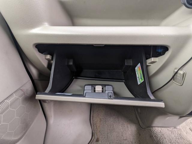 エブリイワゴン ＰＺターボスペシャル　ＳＤナビ　両側パワードア　衝突軽減装置　Ｂｌｕｅｔｏｏｔｈ　フルセグＴＶ　オートステップ　リアヒーター　純正１４ＡＷ　ＨＩＤヘッドライト　フォグライト　オートライト　ステリモ　スマートキー　盗難防止装置　電格ミラー　純正フルエアロ　ＤＶＤ（61枚目）