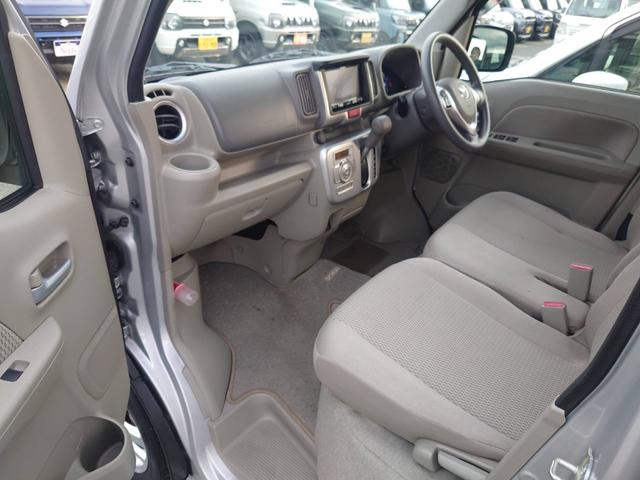 スクラムワゴン PZターボ スペシャル ハイルーフ メモリーナビ 両側Pドア 衝突軽減ブレーキ オートステップ ETC TV HIDヘッドライト 純正14AW リアヒーター スマートキー 電格ミラー 純正フルエアロ フォグライト オートライト ドアバイザー DVD再生(14枚目)