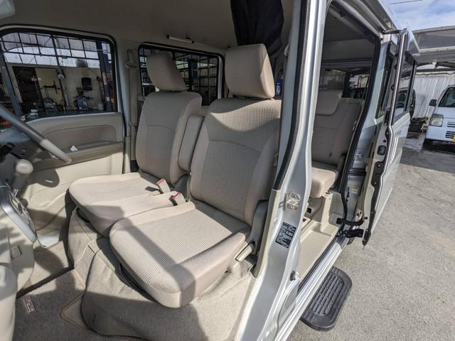 スクラムワゴン PZターボ スペシャル ハイルーフ メモリーナビ 両側Pドア 衝突軽減ブレーキ オートステップ ETC TV HIDヘッドライト 純正14AW リアヒーター スマートキー 電格ミラー 純正フルエアロ フォグライト オートライト ドアバイザー DVD再生(16枚目)