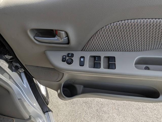 スクラムワゴン PZターボ スペシャル ハイルーフ メモリーナビ 両側Pドア 衝突軽減ブレーキ オートステップ ETC TV HIDヘッドライト 純正14AW リアヒーター スマートキー 電格ミラー 純正フルエアロ フォグライト オートライト ドアバイザー DVD再生(65枚目)