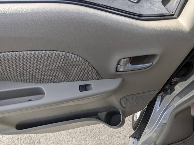 スクラムワゴン PZターボ スペシャル ハイルーフ メモリーナビ 両側Pドア 衝突軽減ブレーキ オートステップ ETC TV HIDヘッドライト 純正14AW リアヒーター スマートキー 電格ミラー 純正フルエアロ フォグライト オートライト ドアバイザー DVD再生(71枚目)