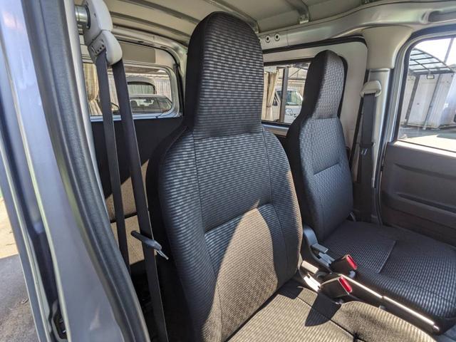 ハイゼットカーゴ ＤＸ　衝突軽減ブレーキ　コーナーセンサー　レーン逸脱警報　キーレス　集中ドアロック　４人乗　フルフラットシート　盗難防止装置　横滑り防止装置　パワーウィンドウ　アイドリングストップ　オートライト　オートハイビーム　光軸調整ライト　集中ドアロック（45枚目）