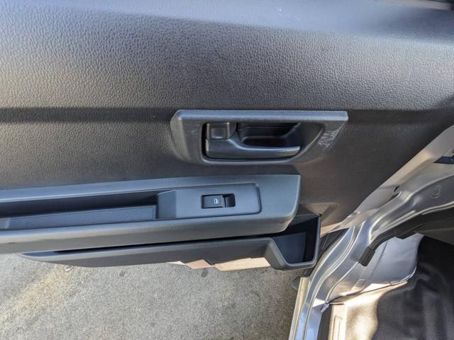 ハイゼットカーゴ ＤＸ　衝突軽減ブレーキ　コーナーセンサー　レーン逸脱警報　キーレス　集中ドアロック　４人乗　フルフラットシート　盗難防止装置　横滑り防止装置　パワーウィンドウ　アイドリングストップ　オートライト　オートハイビーム　光軸調整ライト　集中ドアロック（50枚目）