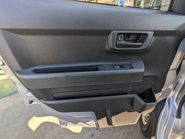 ハイゼットカーゴ ＤＸ　衝突軽減ブレーキ　コーナーセンサー　レーン逸脱警報　キーレス　集中ドアロック　４人乗　フルフラットシート　盗難防止装置　横滑り防止装置　パワーウィンドウ　アイドリングストップ　オートライト　オートハイビーム　光軸調整ライト　集中ドアロック（55枚目）