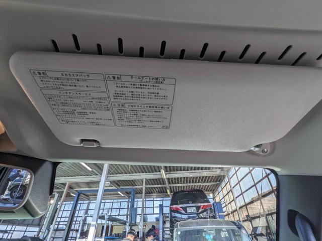 ハイゼットカーゴ ＤＸ　衝突軽減ブレーキ　コーナーセンサー　レーン逸脱警報　キーレス　集中ドアロック　４人乗　フルフラットシート　盗難防止装置　横滑り防止装置　パワーウィンドウ　アイドリングストップ　オートライト　オートハイビーム　光軸調整ライト　集中ドアロック（65枚目）