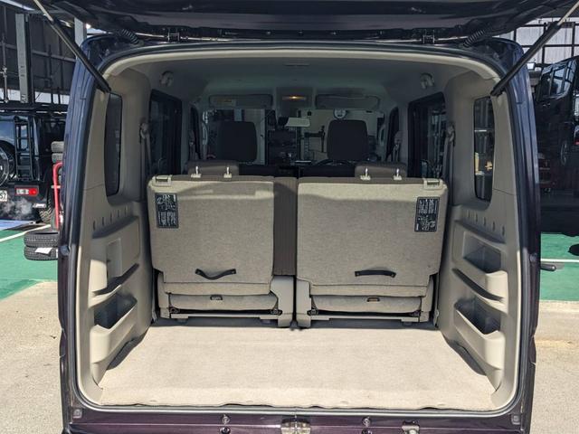 ���g�����N����̈ꖇ�ł����Q��ڂ�|���Ήו�����R�ςݍ��߂܂��i�O�O�j�����́A��C�̃X�^�b�t���^�S���߂Ē��J�Ɏd�グ�����Ă���܂��̂ŁA�s�J�s�J�Ɏd�オ���Ă���܂��B