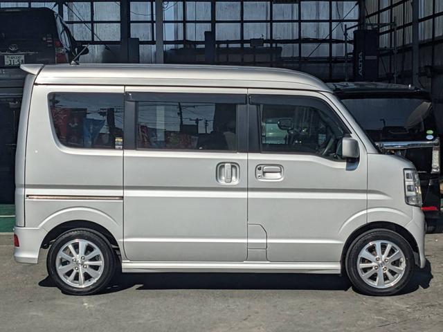 ���E���ʁ��P�O�O���ڈȏ�̓��Ƀ`�F�b�N�����Č������K����N���A�[�����ԗ��݂̂�W�����Ă���܂��@���v���̍��ƂQ�������m�ɂ��C�����������[�ԑO�ɂ́A�O�ꂵ���_�����������{�����Ĉ��S�����͂��܂�