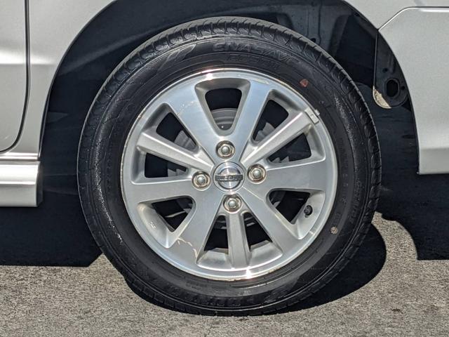 �������A���~�z�C�[���I�^�C���������������ߒ�Ă������܂�������]�̃��[�J�[�ւ̃^�C���������ЊO�z�C�[���ւ̕ύX�ȂǁA�����k�Ȃǂ��C�y�ɑ��k�������􂨋��߂₷�����i�ł���Ă����Ē����Ă���܂��i�O�E�O�j