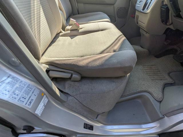 ���t�����g�V�[�g���Y��E�����Ɏd�グ�Ă���܂��B�I�C�������T�[�r�X����I�C������������_�������i���O�Q�O���j��B�^�A�ǒ��w��̎��ЍH�ꂠ��܂��i���O�Q�O���j���Ђ̂Q�������m�ɂ��C�����������I�I