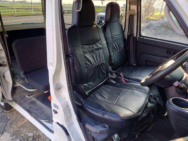 ハイゼットカーゴ DX SAIII ハイルーフ 衝突軽減装置 コーナーセンサー レーン逸脱警報 アイドリングストップ キーレス LEDヘッドライト オートハイビーム 光軸調整ライト ドアバイザー 集中ドアロック フルフラットシート 4人乗り オートライト ABS 横滑り防止(13枚目)