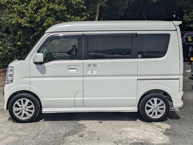 �������ʁ��P�O�O���ڈȏ�̓��Ƀ`�F�b�N�����Č������K����N���A�[�����ԗ��݂̂�W�����Ă���܂��@���v���̍��ƂQ�������m�ɂ��C�����������[�ԑO�ɂ́A�O�ꂵ���_�����������{�����Ĉ��S�����͂��܂�