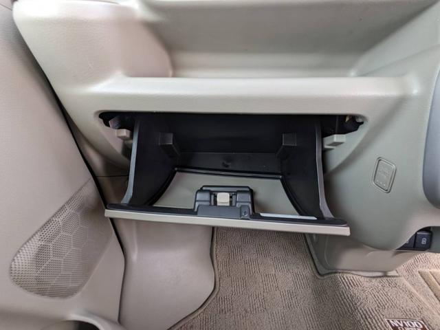 �O���[�u�{�b�N�X�ł������ɂ����ۂɐ悸�̓X�^�b�t���P�O�O���ڈȏ�̓��Ƀ`�F�b�N�������K����N���A�[�����ԗ��݂̂�W�����Ă���܂��@���v���̍��ƂQ�������m�ɂ��C����������