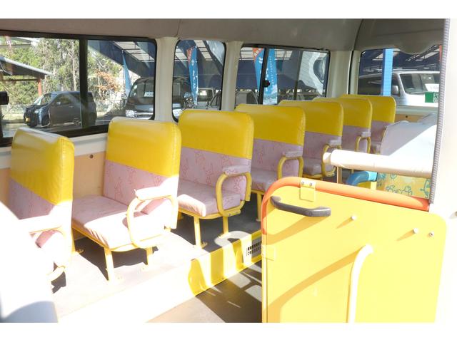 園児バス 幼児22人大人4人 バックモニター 4WD(9枚目)