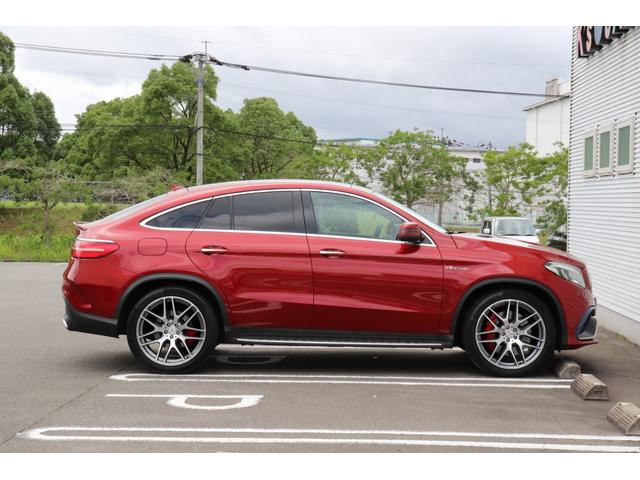 GLE63 S 4マチック クーペ 360°カメラ 電動サンルーフ 本革シート COMANDシステム 電動リアゲート ブラインドスポットモニター 22インチアルミホイール シートメモリー スペアキー アダプティブクルーズコントロール(26枚目)