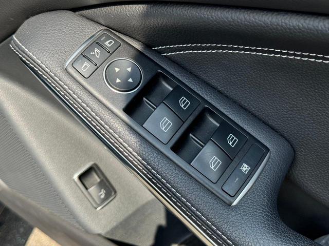 ＣＬＡクラス シューティングブレーク ＣＬＡ２２０　４マチック　シューティングブレーク　黒革シート　メモリー付きパワーシート　シートヒーター　ナビ　バックカメラ　ブラインドスポット　ドラレコ　障害物センサー　リヤパワーゲート　パノラマサンルーフ　クルーズコントロール　パドルシフト　ＥＴＣ（36枚目）