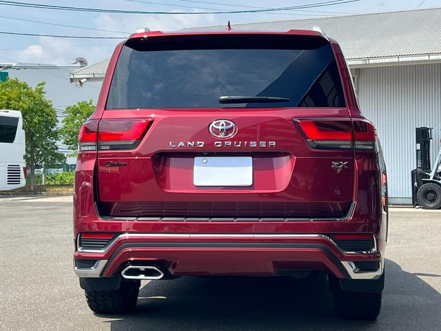 TOYOTA LAND CRUISER ZX | 2023 | PEARL | 1223 km | details