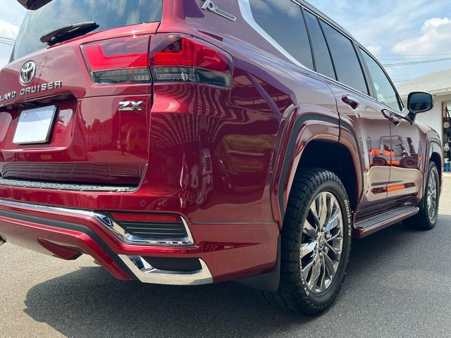 TOYOTA LAND CRUISER ZX | 2022 | RED M | 33000 km | details