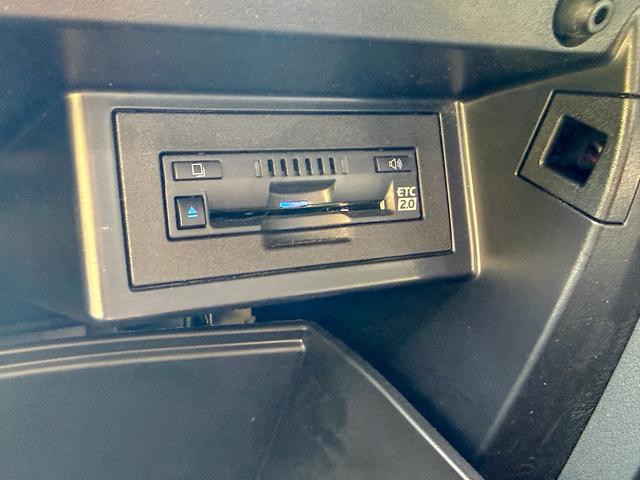 ランドクルーザープラド TX Lパッケージ マットブラックエディション メーカーOP9型ディスプレイオーディオ/Tコネクトナビ/スーパーライブサウンド/マルチテレインモニター/IGLA2セキュリティ(キーフォグ2個付属)/7人乗り/ルーフレール(ブラック)/寒冷地仕様(48枚目)