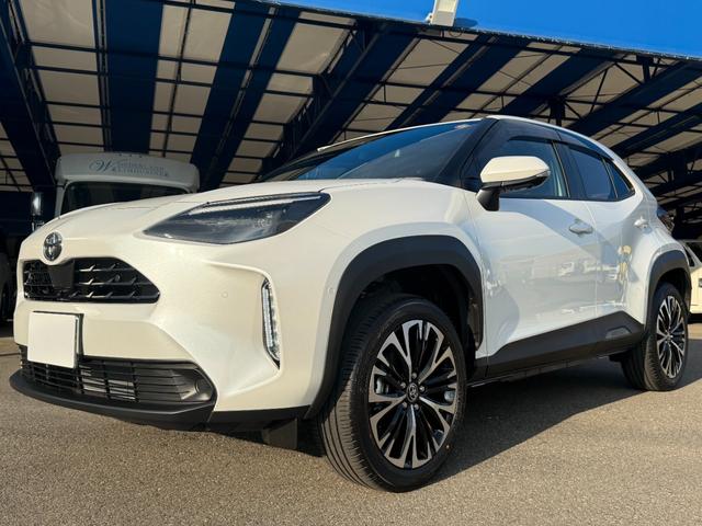 ヤリスクロス ハイブリッドＺ　トヨタチームメイトアドバンストパーク＋パノラミックビューモニター＋パーキングサポートブレーキ／ハンズフリーパワーバックドア／ブラインドスポットモニター／ディスプレイナビ／ハーフレザー／シートヒーター（13枚目）