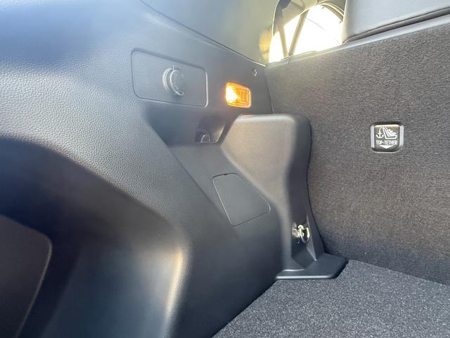 ヤリスクロス ハイブリッドＺ　トヨタチームメイトアドバンストパーク＋パノラミックビューモニター＋パーキングサポートブレーキ／ハンズフリーパワーバックドア／ブラインドスポットモニター／ディスプレイナビ／ハーフレザー／シートヒーター（42枚目）