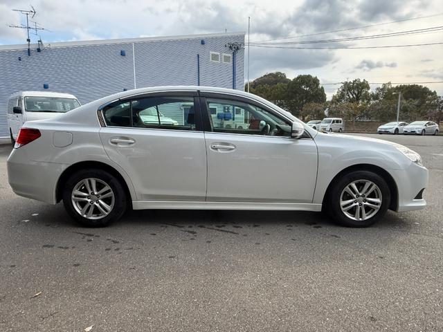 レガシィＢ４ ２．５ｉ　Ｓスタイル　社外ナビ／ＥＴＣ／キーレス（9枚目）