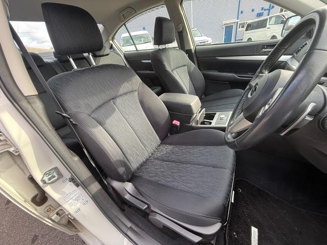 レガシィＢ４ ２．５ｉ　Ｓスタイル　社外ナビ／ＥＴＣ／キーレス（31枚目）