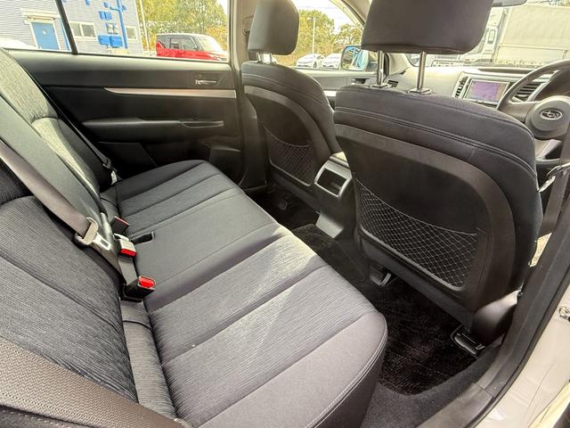 レガシィＢ４ ２．５ｉ　Ｓスタイル　社外ナビ／ＥＴＣ／キーレス（40枚目）