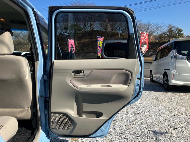 ムーヴ Ｘ　スマートキー　プッシュスタート　アイドリングストップ　オートライト　衝突安全ボディ　盗難防止システム　ＣＤ再生可能（17枚目）