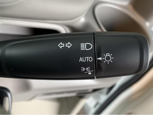 4WD DX GLパッケージ シート 撥水加工/届出済未使用車/ABS/横滑り防止装置/エアバッグ 運転席/エアバッグ 助手席/パワーウインドウ/キーレススタート/パワーステアリング/オートライト/禁煙車/4WD 盗難防止装置(14枚目)
