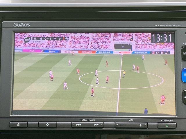 ハイブリッド・Lパッケージ 純正 メモリーナビ/ヘッドランプ HID/ETC/EBD付ABS/横滑り防止装置/アイドリングストップ/フルセグTV/エアバッグ 運転席/エアバッグ 助手席/パワーウインドウ/キーレスエントリー(10枚目)