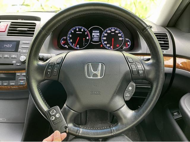 30TE ヘッドランプ HID/EBD付ABS/クルーズコントロール/エアバッグ 運転席/エアバッグ 助手席/衝突安全ボディ/アルミホイール 純正 16インチ/パワーウインドウ/キーレスエントリー フルエアロ(13枚目)
