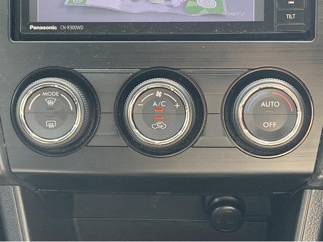 1.6i-L 社外 メモリーナビ/ヘッドランプ HID/Bluetooth接続/ETC/EBD付ABS/横滑り防止装置/アイドリングストップ/フルセグTV/DVD/エアバッグ 運転席/エアバッグ 助手席 禁煙車(11枚目)