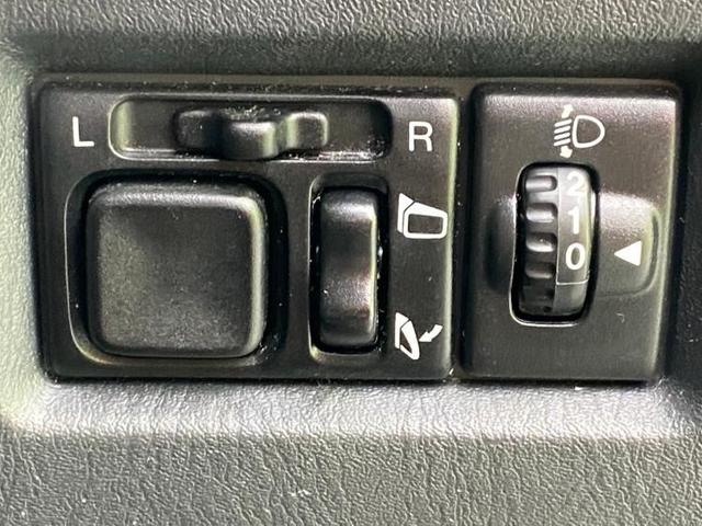 クロスアドベンチャー 純正 メモリーナビ/シートヒーター 運転席/ドライブレコーダー 社外/ETC/ABS/バックモニター/フルセグTV/エアバッグ 運転席/エアバッグ 助手席/アルミホイール 純正 16インチ 4WD(17枚目)
