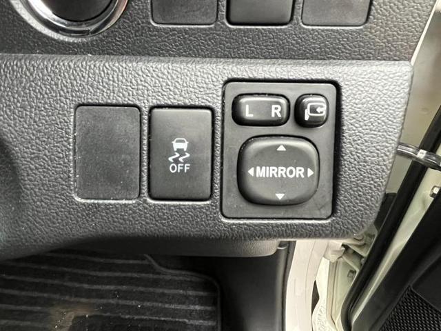 G 社外 メモリーナビ/Bluetooth接続/ETC/EBD付ABS/フルセグTV/エアバッグ 運転席/エアバッグ 助手席/パワーウインドウ/エンジンスタートボタン/キーレスエントリー/オートエアコン(17枚目)