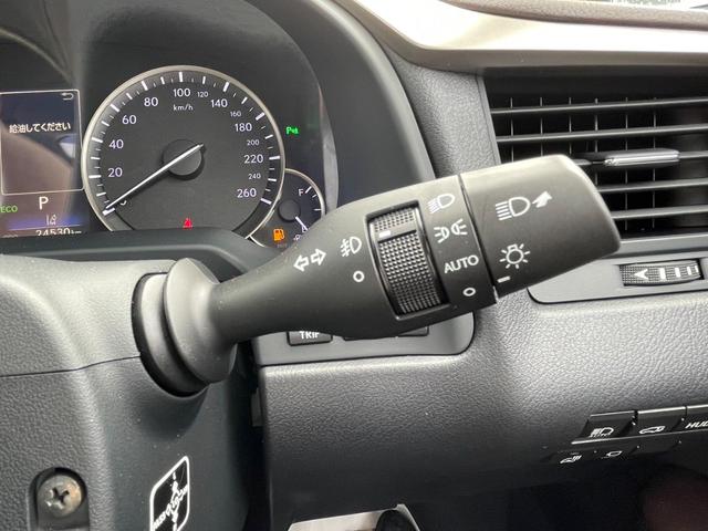 RX300バージョンL サンルーフ/純正 メモリーナビ/衝突安全装置/シートヒーター 全席/車線逸脱防止支援システム/シート フルレザー/パーキングアシスト バックガイド/電動バックドア/ドライブレコーダー 社外 革シート(22枚目)