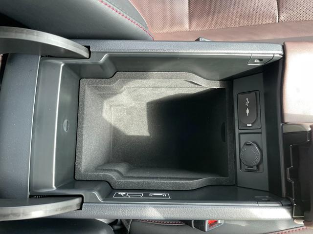 RX300バージョンL サンルーフ/純正 メモリーナビ/衝突安全装置/シートヒーター 全席/車線逸脱防止支援システム/シート フルレザー/パーキングアシスト バックガイド/電動バックドア/ドライブレコーダー 社外 革シート(30枚目)