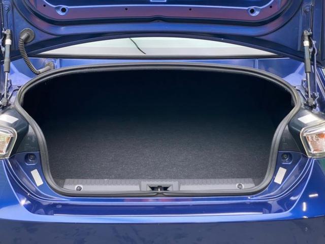 R ヘッドランプ HID/EBD付ABS/横滑り防止装置/エアバッグ 運転席/エアバッグ 助手席/エアバッグ サイド/衝突安全ボディ/アルミホイール 社外 17インチ/パワーウインドウ ワンオーナー(8枚目)