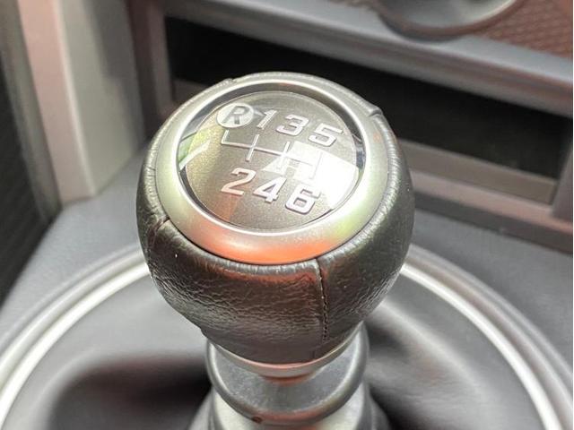 R ヘッドランプ HID/EBD付ABS/横滑り防止装置/エアバッグ 運転席/エアバッグ 助手席/エアバッグ サイド/衝突安全ボディ/アルミホイール 社外 17インチ/パワーウインドウ ワンオーナー(12枚目)