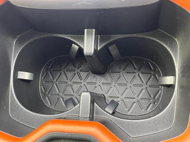 ＲＡＶ４ ４ＷＤハイブリッドアドベンチャー　新品タイヤ／保証書／ディスプレイオーディオ／衝突安全装置／シートヒーター　前席／車線逸脱防止支援システム／シート　合皮／パーキングアシスト　バックガイド／ドライブレコーダー　社外　衝突被害軽減システム（18枚目）