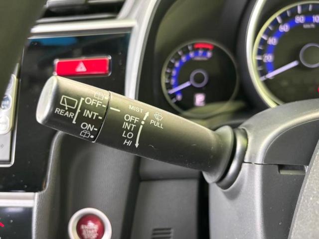 フィット １３Ｇ・Ｌパッケージ　保証書／純正　ＳＤナビ／ヘッドランプ　ＬＥＤ／Ｂｌｕｅｔｏｏｔｈ接続／ＥＴＣ／ＥＢＤ付ＡＢＳ／横滑り防止装置／アイドリングストップ／バックモニター／ワンセグＴＶ／ＤＶＤ／エアバッグ　運転席　ＤＶＤ再生（17枚目）