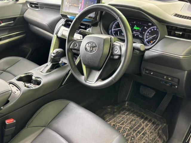 ハリアー Ｚレザーパッケージ　ＪＢＬ／純正　ＳＤナビ／デジタルインナーミラー／衝突安全装置／シートヒーター／車線逸脱防止支援システム／シート　合皮／パーキングアシスト　バックガイド／電動バックドア　衝突被害軽減システム　電動シート（5枚目）
