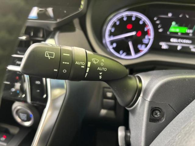 ハリアー Ｚレザーパッケージ　ＪＢＬ／純正　ＳＤナビ／デジタルインナーミラー／衝突安全装置／シートヒーター／車線逸脱防止支援システム／シート　合皮／パーキングアシスト　バックガイド／電動バックドア　衝突被害軽減システム　電動シート（17枚目）