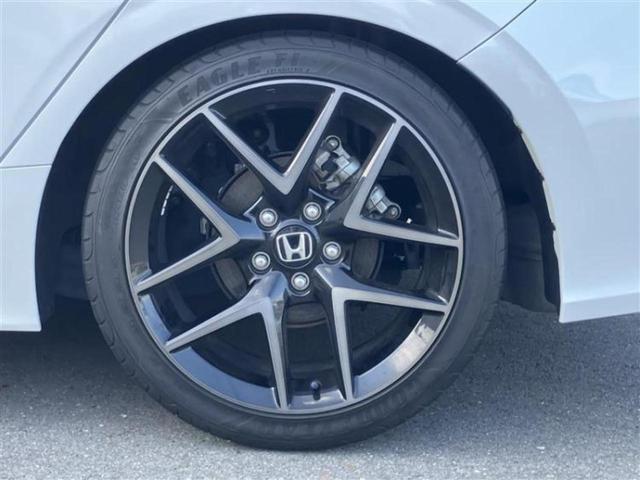 シビック ＥＸ　新品タイヤ／純正　ＨＤＤナビ／ホンダセンシング／シートヒーター　前席／車線逸脱防止支援システム／シート　ハーフレザー／ヘッドランプ　ＬＥＤ／Ｂｌｕｅｔｏｏｔｈ接続／ＥＴＣ２．０／バックモニター（18枚目）