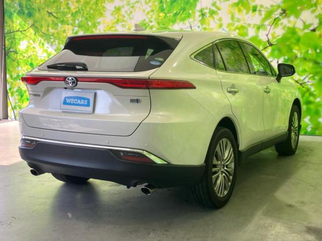 ハリアーハイブリッド Ｚレザーパッケージ　新品タイヤ／ＪＢＬ／保証書／ディスプレイオーディオ＋ナビ１２．３インチ／デジタルインナーミラー／衝突安全装置／シートエアコン／パノラミックビューモニター／車線逸脱防止支援システム／シート　合皮　禁煙車（3枚目）